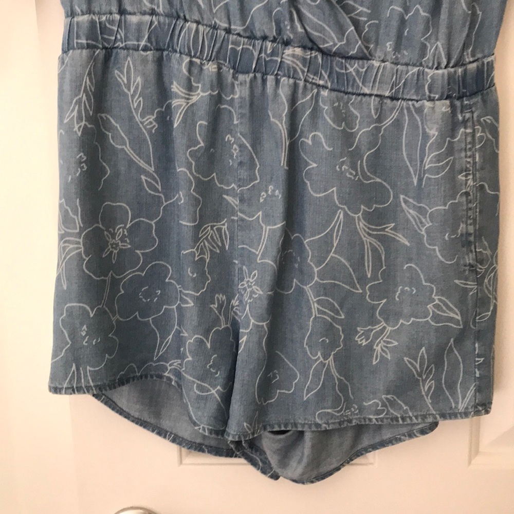 Beautiful Cloth &Stone Rumper - Picture 5 of 8